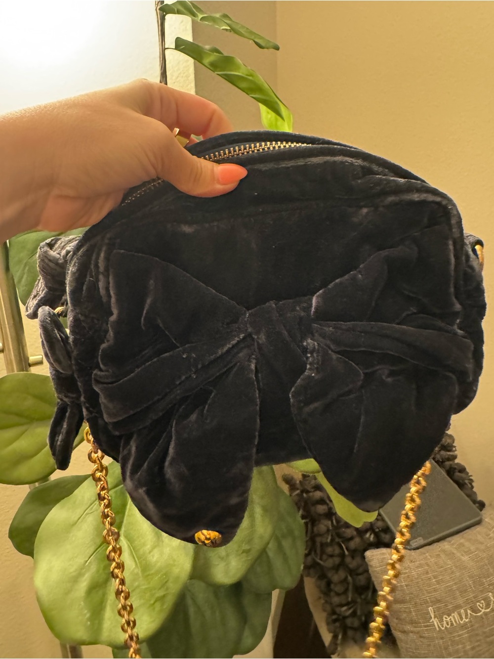 Juicy Couture - Black Velvet Bow -Crossbody Bag - Gold Chain -Y2K Rare